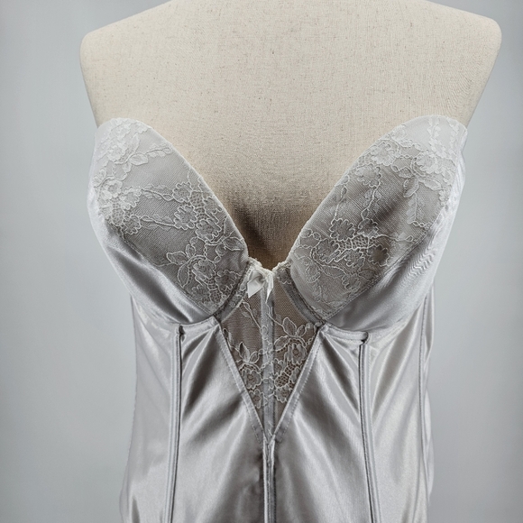 Va Bien 6363 Strapless Plunge Backless Bustier 40D white - Picture 5 of 11